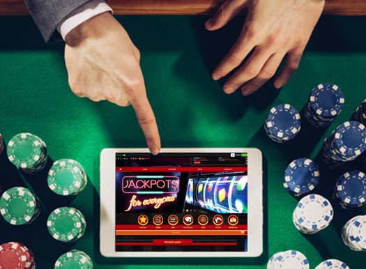 Live Dealer Casinos Taking Over the Online Gaming Scene